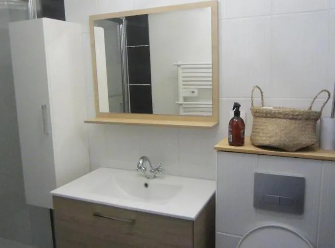 Appartement Studio Hyper Centre Avec Terrasse à 1 Rue De La Plage Et2 Dieppe